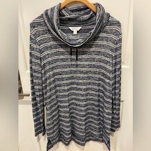 Market & Spruce, size XL, cowl neck shirt